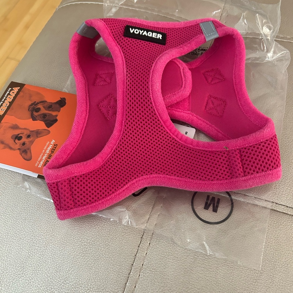 Voyager Sz M Bright Pink Dog Harness